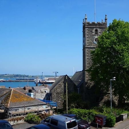 Fabulous High Street Townhouse With Stunning Views & Parking At 'Eagles Nest' Villa Falmouth Exterior photo